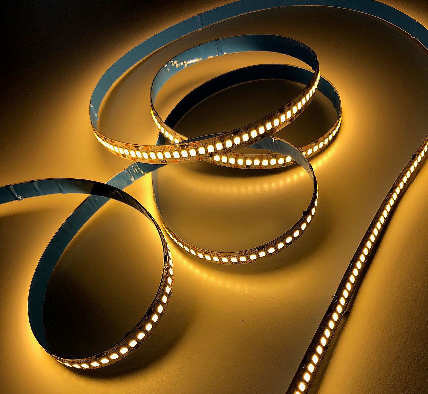 LED Streifen High Power 3000Lumen/m warmweiß LED Streifen High Power 3000Lumen/m warmweiß