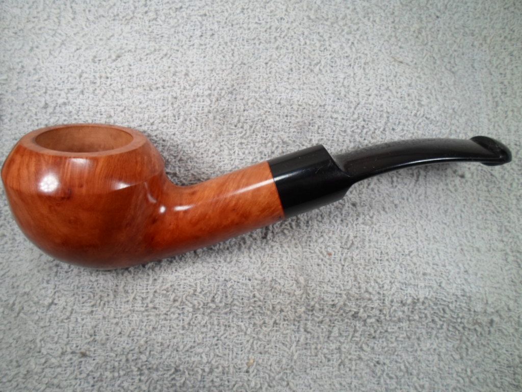 Quarter Bent Bulldog by Christie
