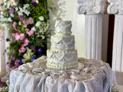 Vintage &amp; Florals