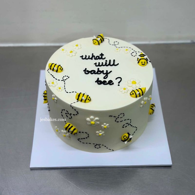 Bumble Bee Cake