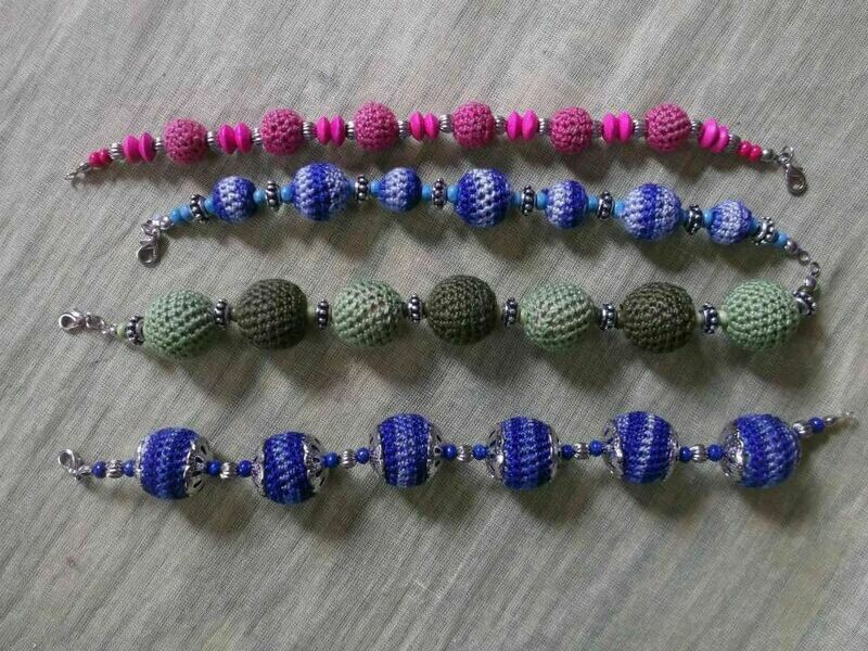 bracelet different color set...