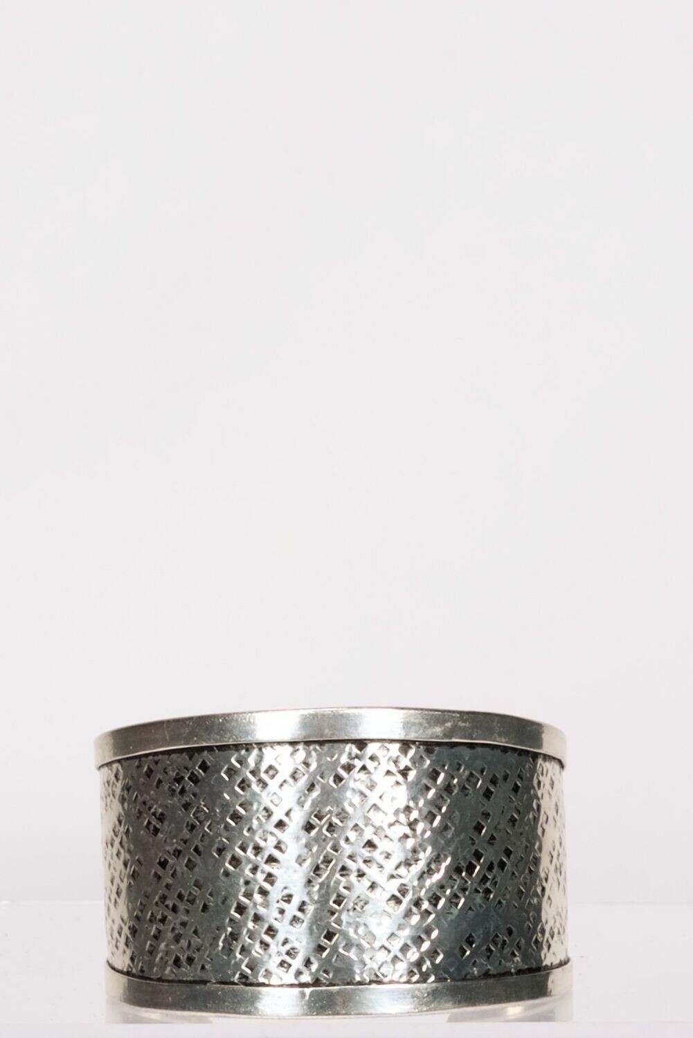 Manchette métal martelée