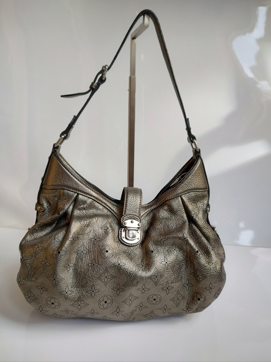 Louis Vuitton Mahina Bronze bag