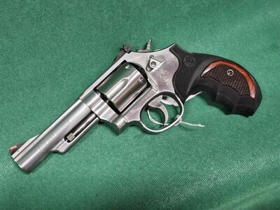 Revolver Smith & Wesson mod. 66-6