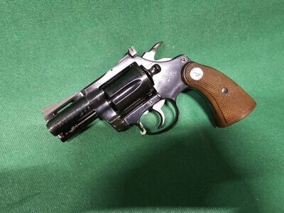 Revolver Colt Diamondback