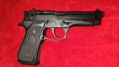 Pistola Beretta 98FS