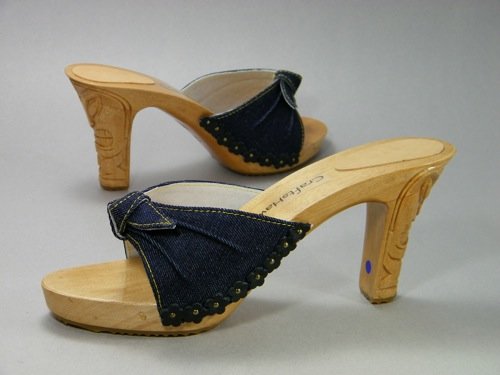 Tiki with Blue Denim Straps