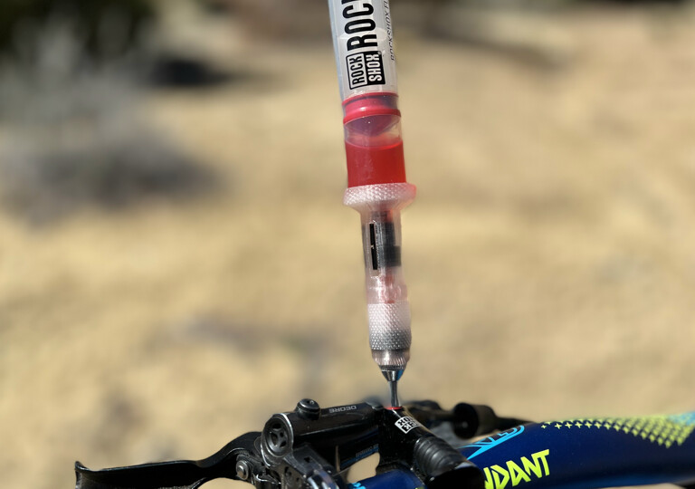 Sram Rockshox syringe mount