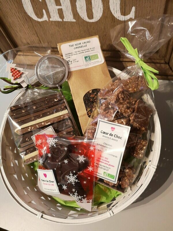 NOEL PANIER GARNI - 700g de chocolat NOEL PANIER GARNI - 700g de chocolat