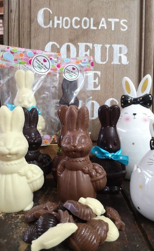 PAQUES Lapin chocolat au lait garni de fritures Lait - 100g