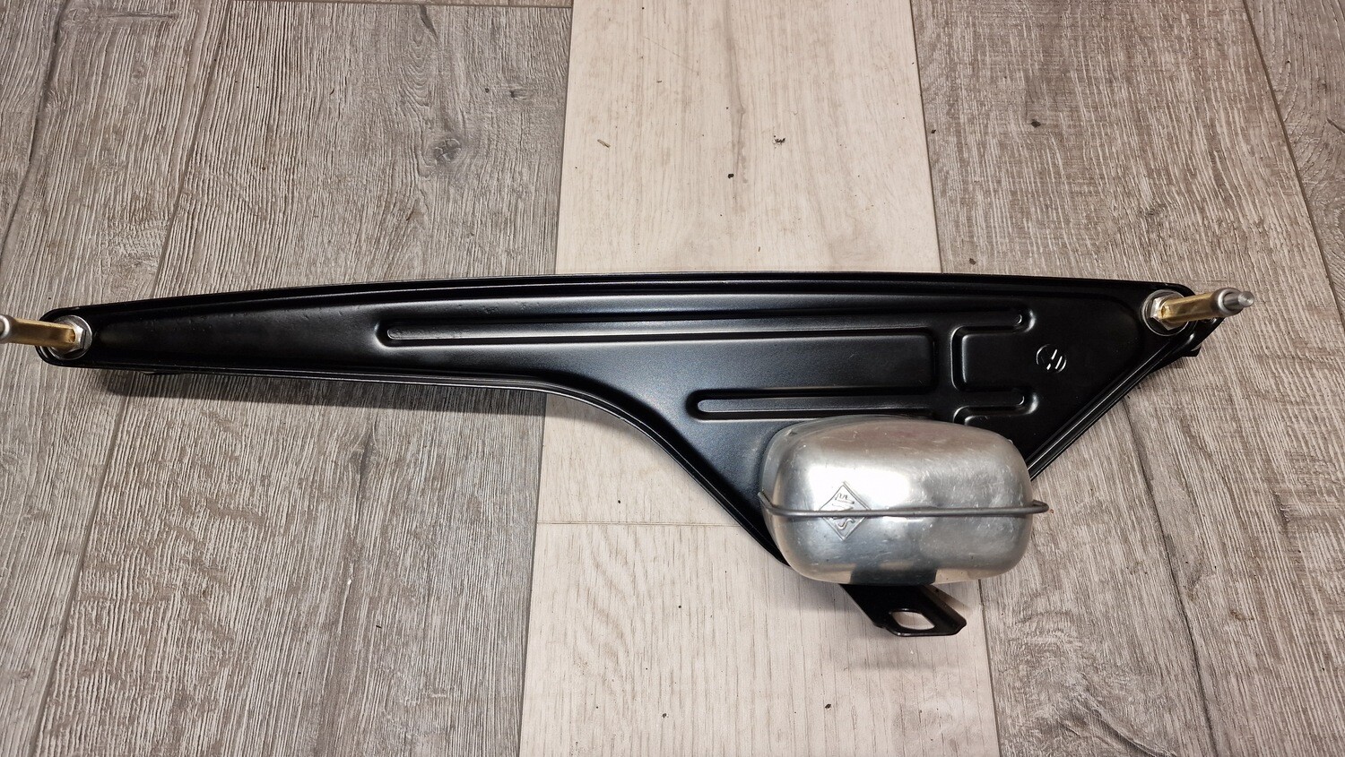 SWF Wiper Assembly