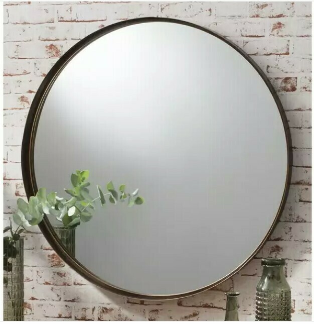 mermaid charmed circular mirrors, to enhance women beauty just like editing your pic on your device.