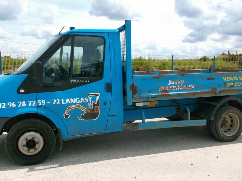 CAMION BENNE