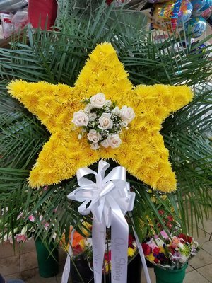 Tribute Star Funeral Piece