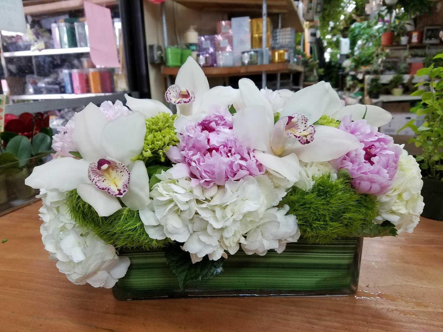 Exquisite Soft Color Modern Florist Choice