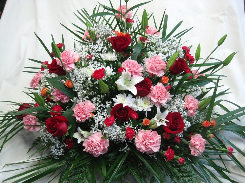 Nelly's Classic Feminine Color Basket