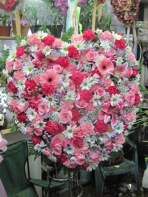 Sympathy Heart In Mix Pink Flowers