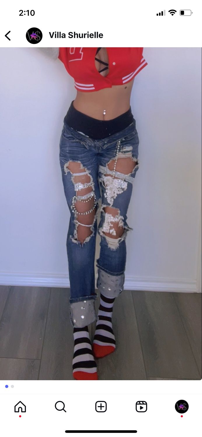 Distressed Baddie Jean