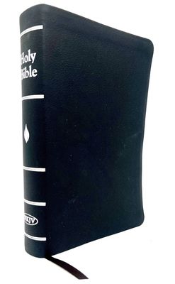NKJV Defending the Faith Bible, Personal-Carry Edition, Genuine Leather, Black, Indexed