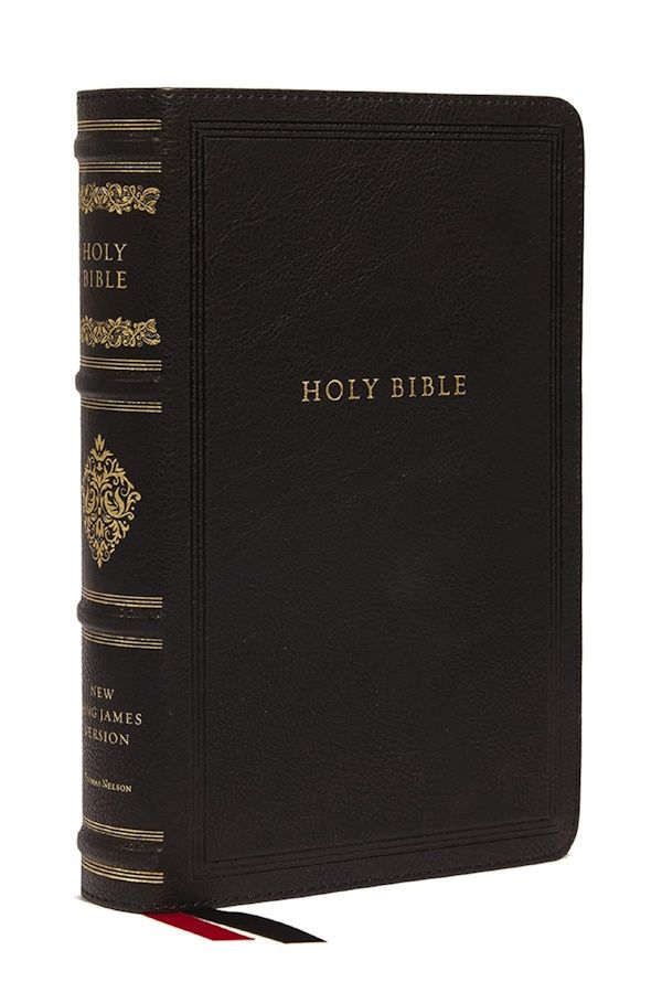 NKJV Large Print Reference Bible, Leathersoft, Black NKJV Large Print Reference Bible, Leathersoft, Black