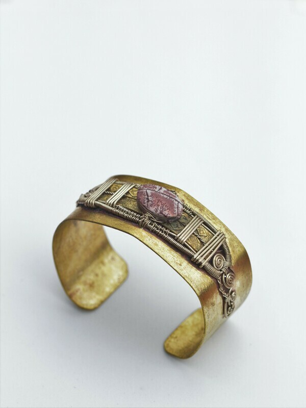 Unisex brass cuff bracelet with dentritic jasper cabochon