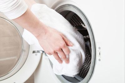 Make hard old towels fluffy again using two natural household products
