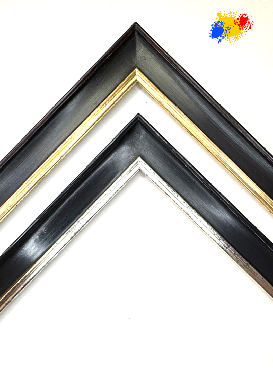 Classicist hollow-throated profile from the 19th century, a real classic. 100% hand-golden in own workshop. 32 mm wide, two variants to choose from.  Tailored to measure.