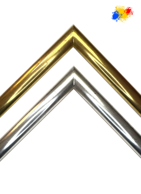 "Berliner Bar", 100 % hand-gilded in its own workshop. Classical profile, 29 mm wide, three variants to choose from. Tailored to measure.