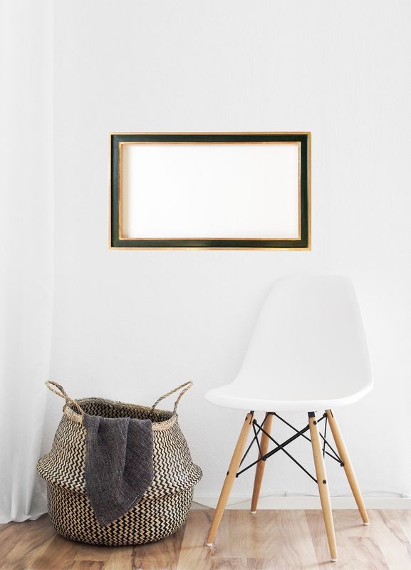 Bilderrahmen, teilvergoldet. Passend für Bildgröße bis 35,3 x 65,3 cm