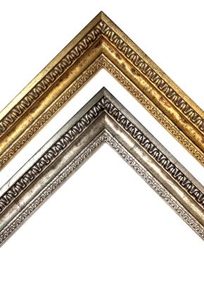 Classic hollow-fold frame with acanthus leaf decoration, 35 mm wide strip, two decors to choose from. Tailored to measure.
