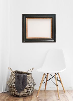 Handgefertigter Bilderrahmen, teilvergoldet. Passend für Bildmaß bis 36 x 47 cm