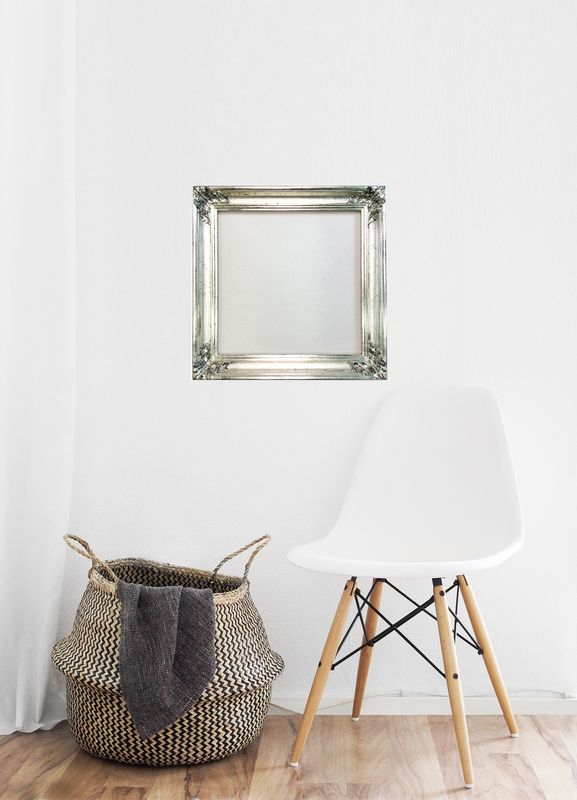 Vergolderrahmen, komplett Weißgold, Eckornamente. Passend für Bildgröße bis 36,1 x 36,1 cm Vergolderrahmen, komplett Weißgold, Eckornamente. Passend für Bildgröße bis 36,1 x 36,1 cm