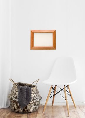 Bilderrahmen aus massivem Erlenholz, gebeizt. Passend für Bildgröße bis 26 x 36 cm