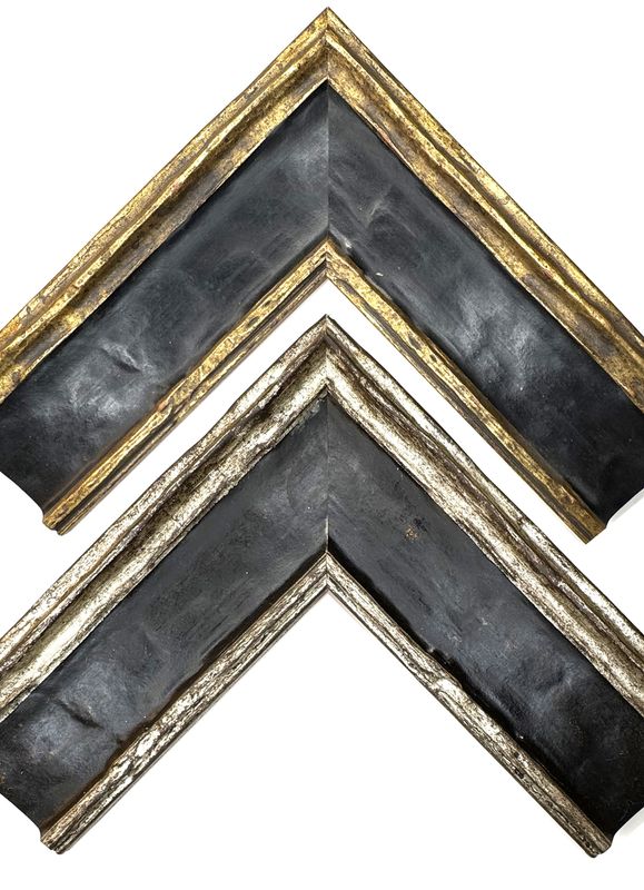 Classic, high-quality Italian picture frame with decorated surface, 65 mm wide, two variants to choose from.  Tailored to measure.