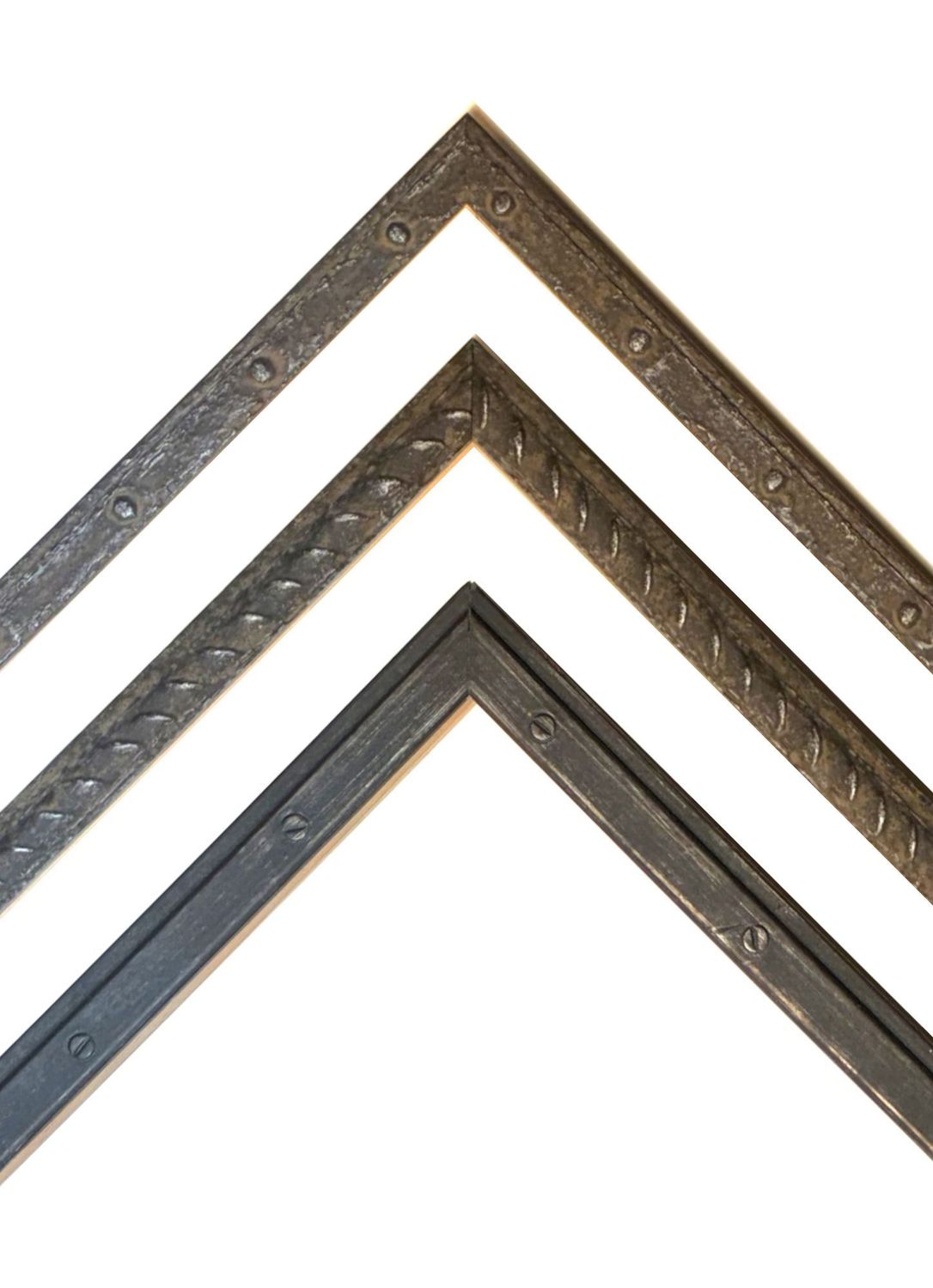 Picture frames in Picture frames in "Industrial Steel Opcious", Deceptively real, perfectly imitated, 18 mm wide, extra low (44 mm) for higher pictures or objects, three decors to choose from. Tailored to measure.