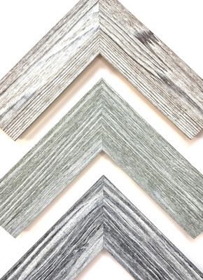 Country style picture frame with roughly textured surface made of solid spruce wood. Three bright colors to choose from. The strip is 30 mm wide and 17.5 mm deep. Tailored to measure. Country style picture frame with roughly textured surface made of solid spruce wood. Three bright colors to choose from. The strip is 30 mm wide and 17.5 mm deep. Tailored to measure.