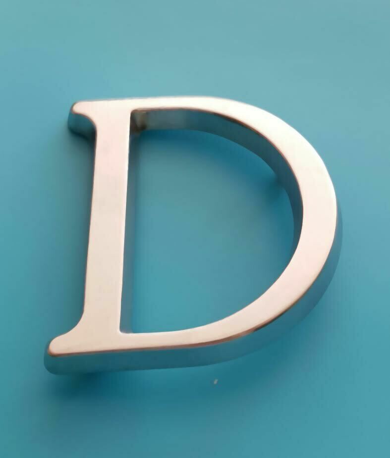 ¨D¨ Letra Romana varios tamaños