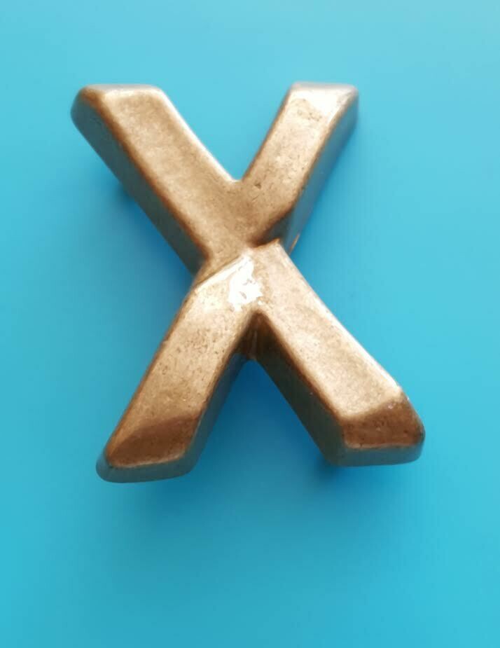 ¨X¨ Letra Rústica varios tamaños