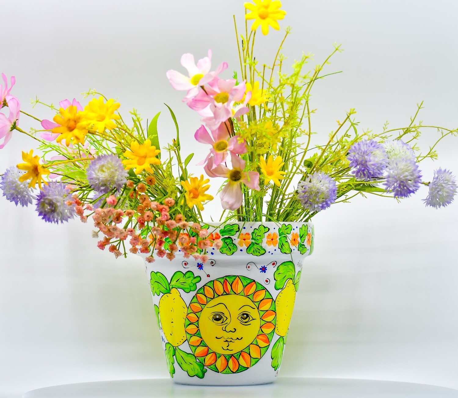 "Il sole felice nei limoni" hand painted ceramic planter