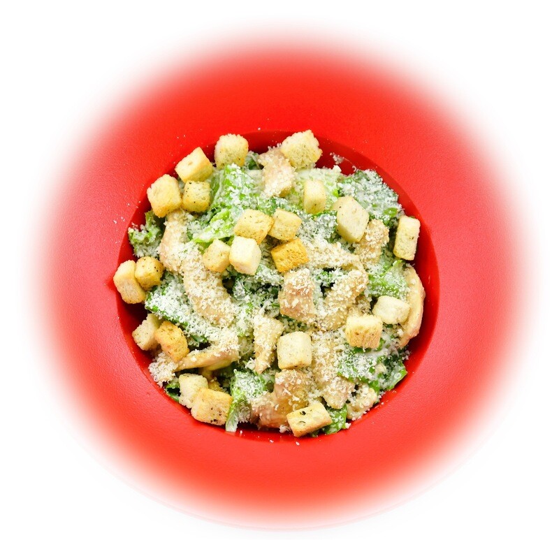 Сaesar salad with freshly roasted chicken fillet