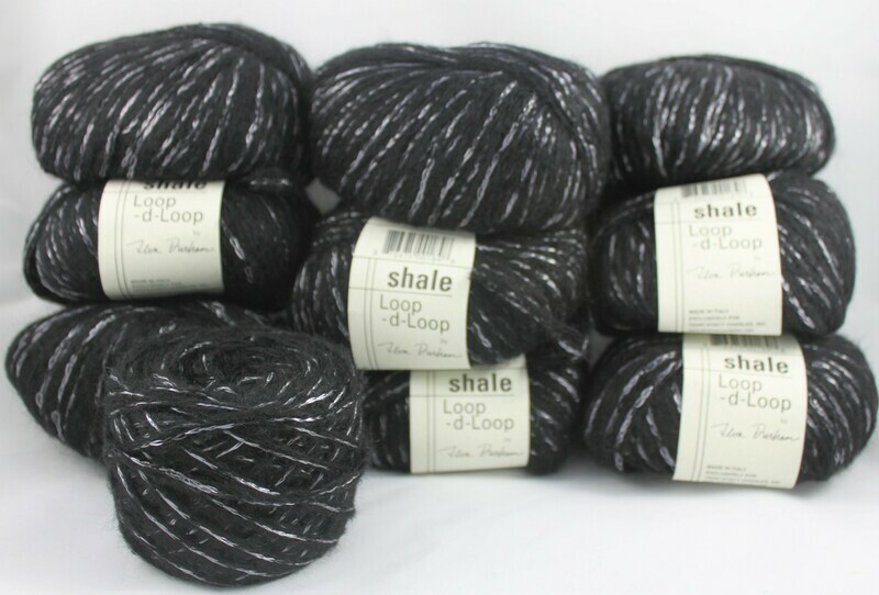 Shale by Teva Durham in black 007 destash listing over 660 yards chunky weight