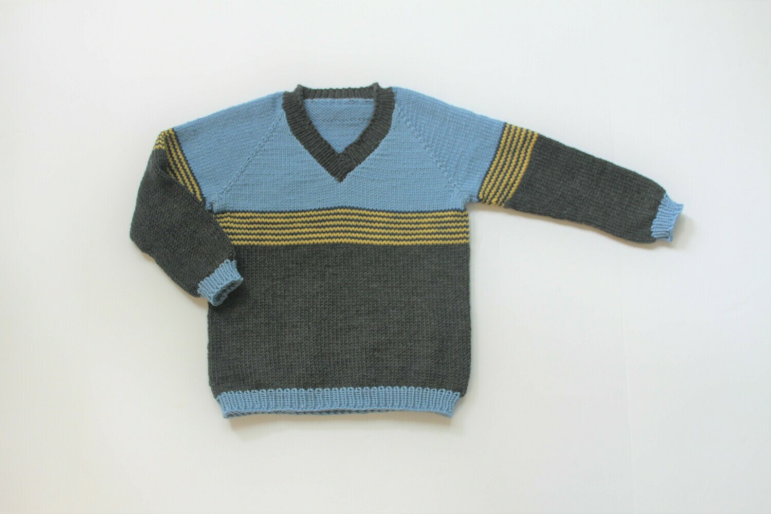 Boy's striped pullover sweater in merino wool size 2-3 years