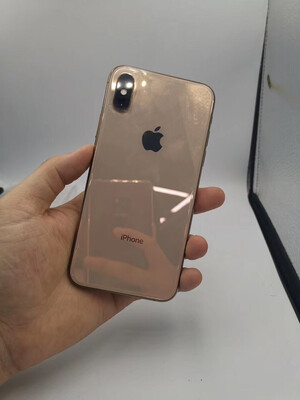 Apple iPhone Xs