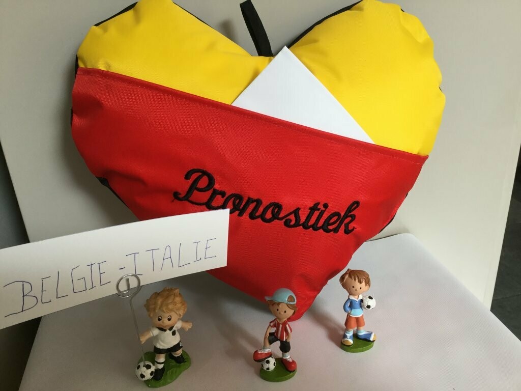 Supporterskussen hart Pronostiek (personaliseerbaar)