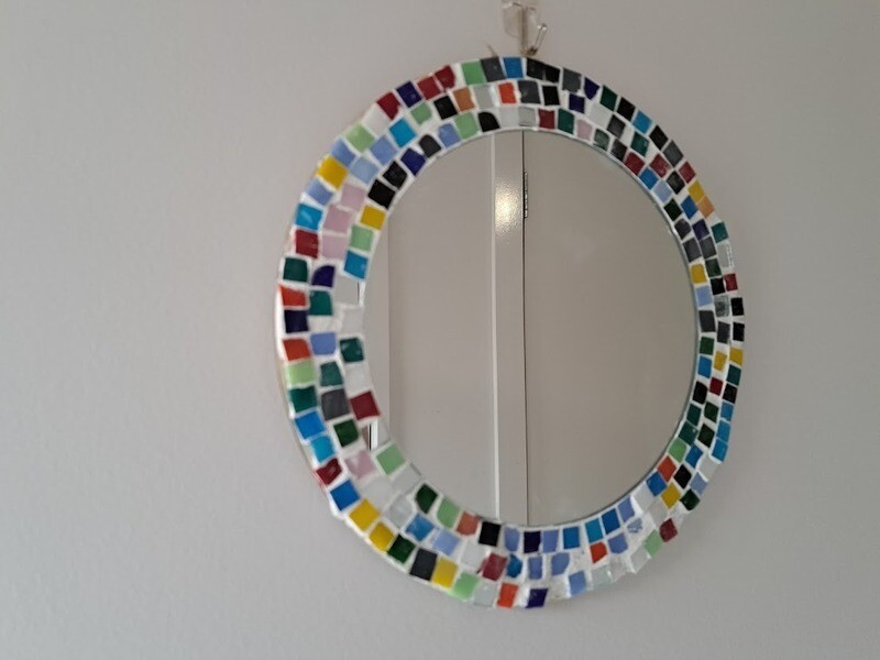 Mosaic Mirrors  25th October  10 am- 12pm @ segue Stratford.