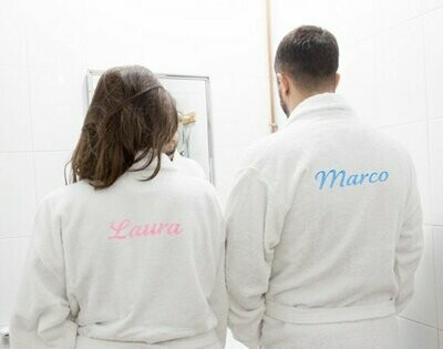 Albornoz para parejas Bordado