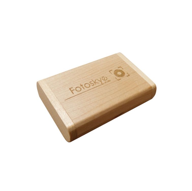 CAJA USB madera 8 Gb. 2.0.