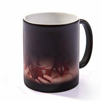 Taza mágica negra Taza mágica negra