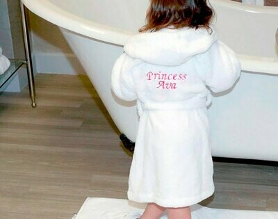 Albornoz infantil Blanco bordado Albornoz infantil Blanco bordado