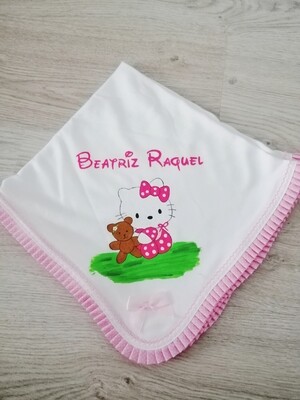 Fralda  hello kity com folho à  volta